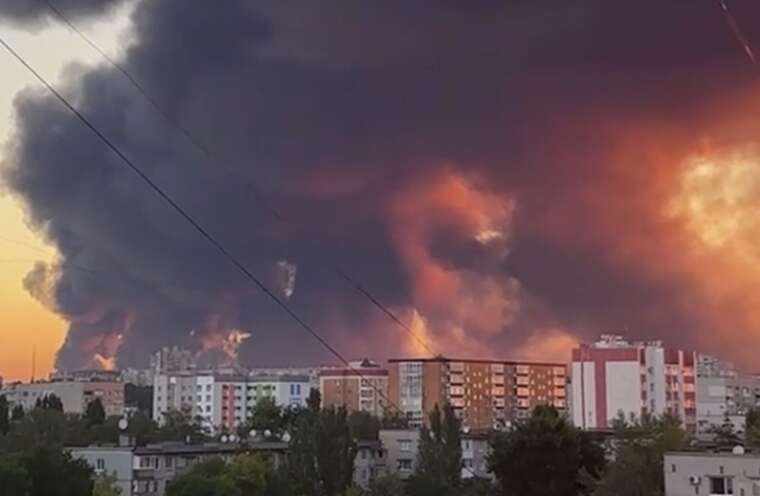 Russians attacked Kremenchuk with missiles: footage of the city in flames has emerged
