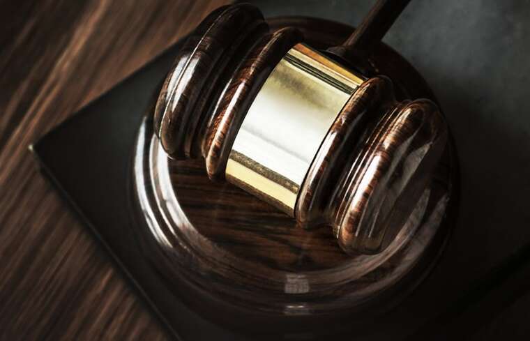 ВАКС частково зняв арешт із заводів Коломойського