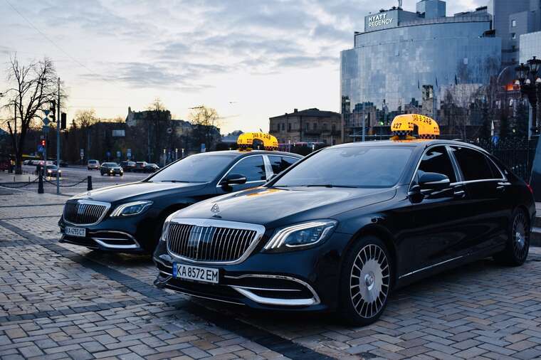 The Kyiv City Military Administration is considering the possibility of taxi services operating during the curfew