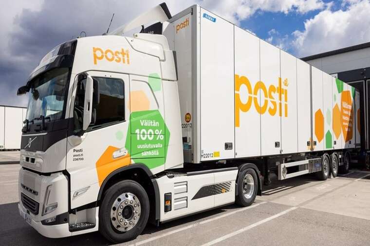 Рішення Трампа вдарило по всьому світу: поштові служби зупинили доставку в США