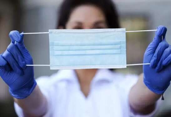 В Одессе и Ровно из-за нового штамма COVID-19 снова ввели масочный режим