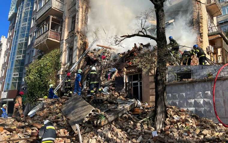 КМДА: Кількість загиблих унаслідок нічного обстрілу Києва зросла до 12