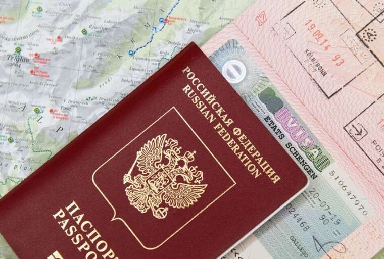 Впервые с начала войны: Словакия  начала выдавать россиянам туристические визы, - росСМИ