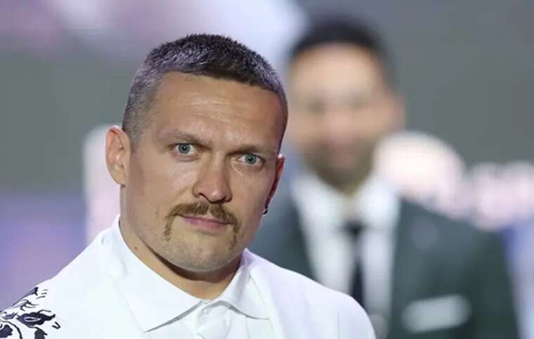 Відео з танцями викликало питання: WBO вимагає від Усика пройти повторне медобстеження
