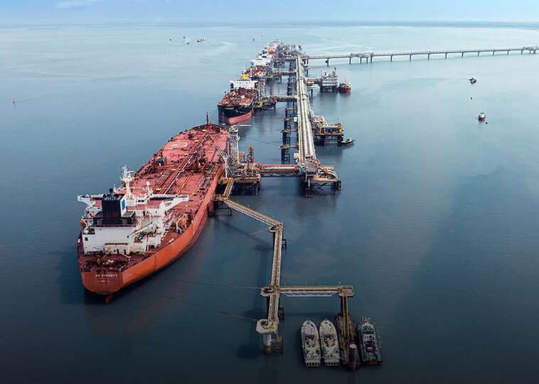 Індія залишається найбільшим імпортером російської нафти, - Bloomberg