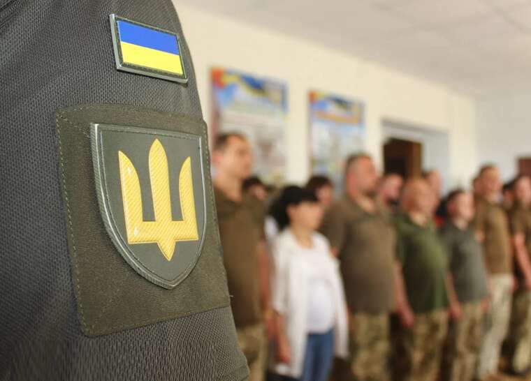 Законопроєкт про бронювання працівників оборонки може не захистити від незаконного призову, – експерт