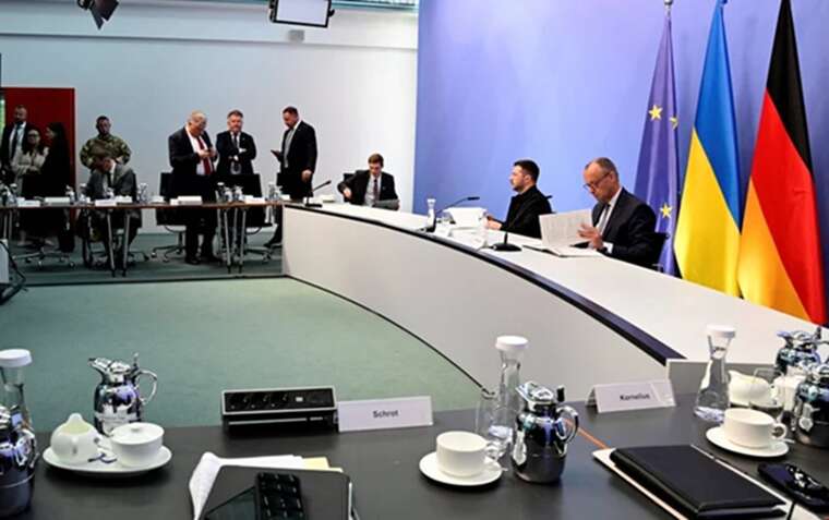 The conversation between Trump, the "coalition of the willing," and Zelenskyy has concluded, - media