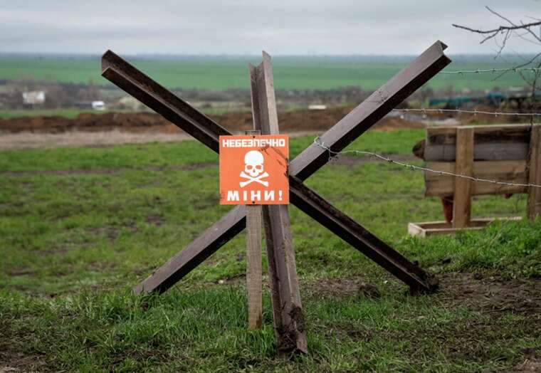 In Kherson, a teenager was injured by a «Petal» anti-personnel mine explosion