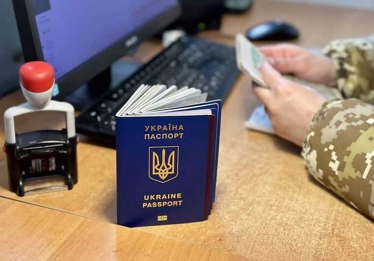 Нардеп Костенко: Дозвіл виїзду чоловікам 18–22 років — «вистріл у ногу»