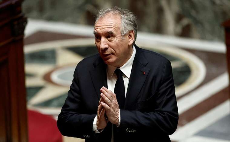 NYT: Франція на порозі політичної кризи, Байру йде у відставку