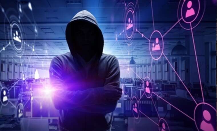 "Привіт із Днем розвідки": ГУР заблокувало паливні картки та сервери "Лукойла" в РФ