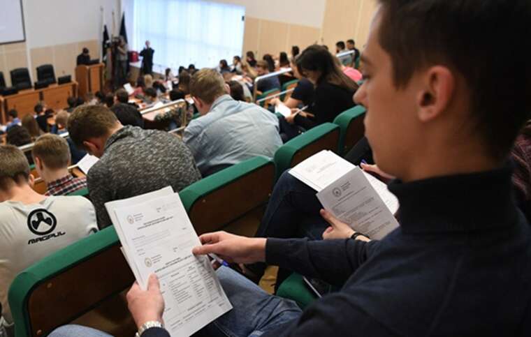 Студенты массово берут академические отпуска, чтобы уехать за границу, — президент Конфедерации работодателей