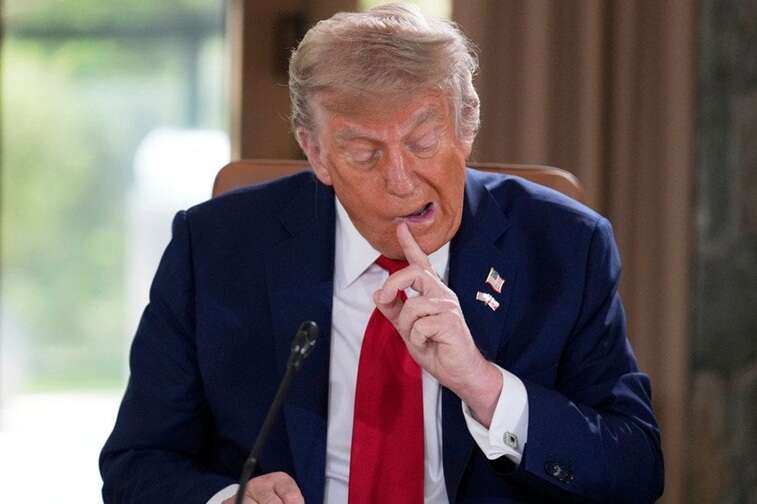 Трамп пропонує ввести 100% мита для країн, які підтримують Росію