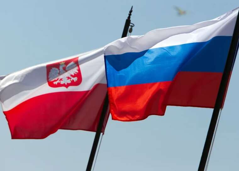 РФ назвала проникнення дронів у Польщу «випадковим» і закликала до консультацій