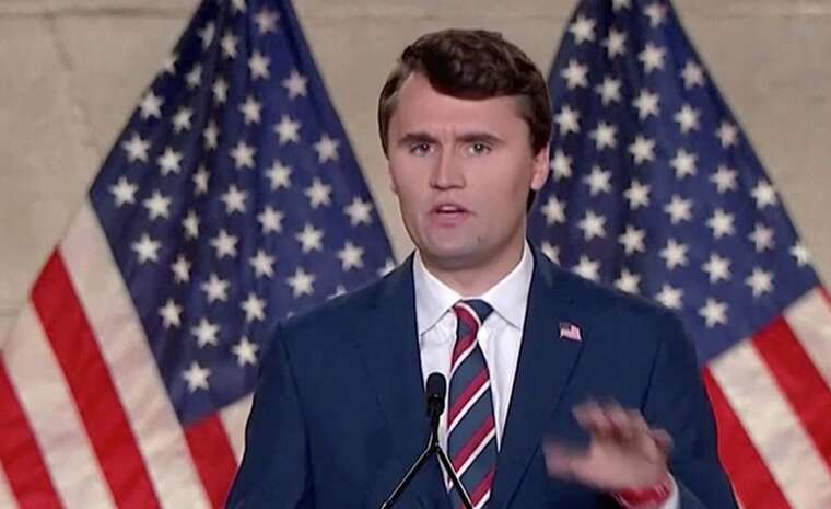 WSJ: Правого активиста Кирка застрелили патронами с гравировкой трансгендерной и антифашистской символики