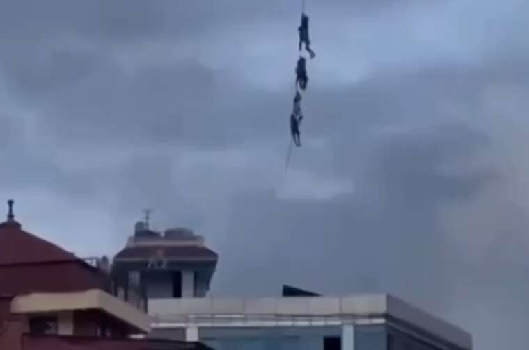 Гроздья министров на верёвках: как власть Непала бежала от протестов поколения Z