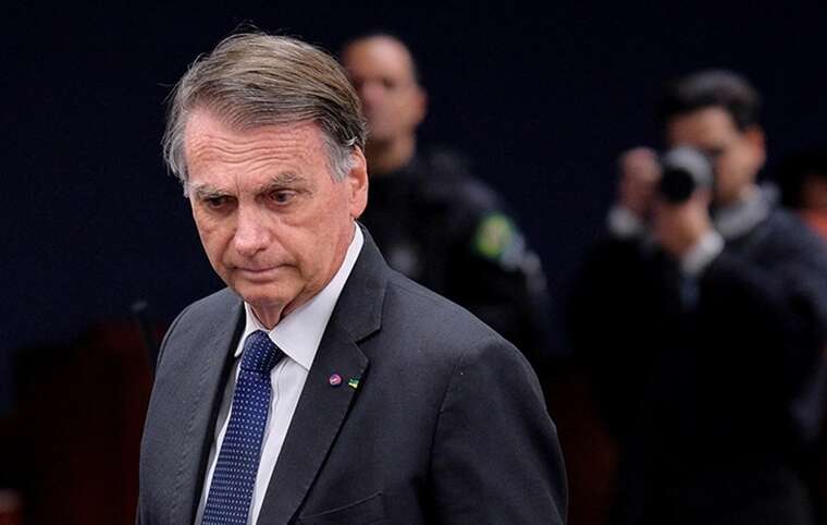 Бывшего президента Бразилии приговорили к 27 годам за госпереворот