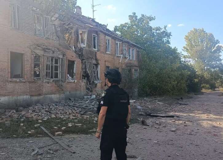 Russia struck Kostyantynivka with a "Smerch": two wounded, houses and a clinic damaged