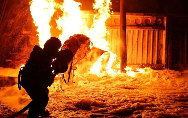 Російські дрони масовано атакували Ніжин: поранені рятувальники та цивільні