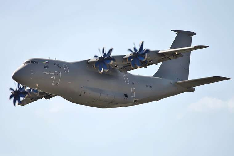 Україна перекинула до Польщі єдиний у світі військово-транспортний Ан-70