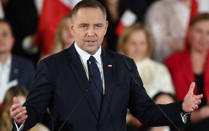 Президент Польщі вимагає пояснень: Навроцький прокоментував інцидент із ракетою F-16