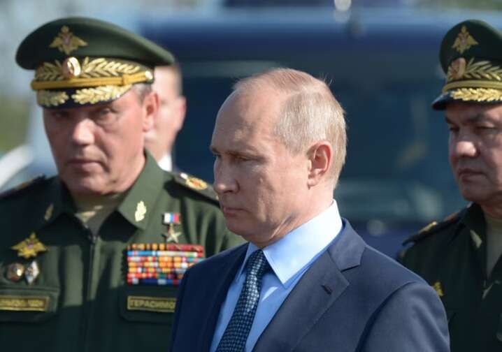 Герасимов «рисует победы» для Путина, — Reuters