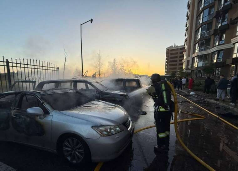 Нічна атака на Київщину: дрони та ракети пошкодили будинки й автівки