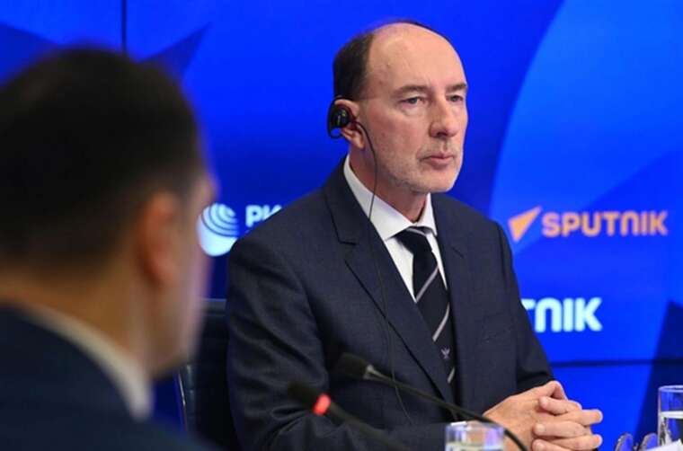 Україна ввела санкції проти онука Шарля де Голля