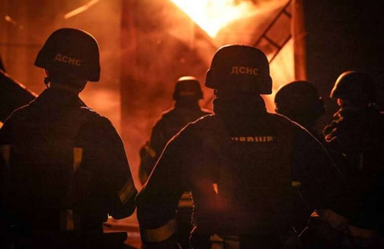 Окупанти завдали ударів по об’єкту інфраструктури в Ніжині: спалахнула пожежа