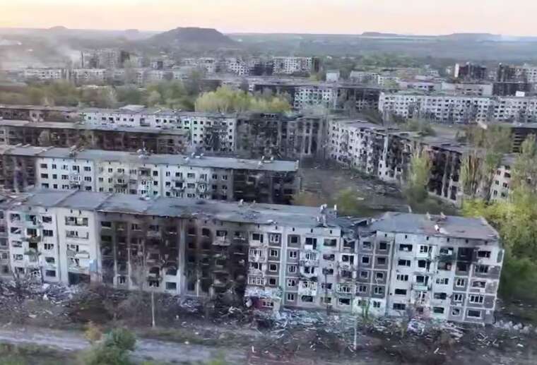 "Місто-привид": у мережі показали, як виглядає Мирноград біля лінії фронту