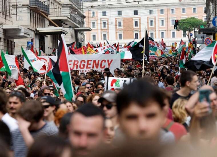 Італійські робітники та демонстранти виступили проти урядової політики щодо Палестини