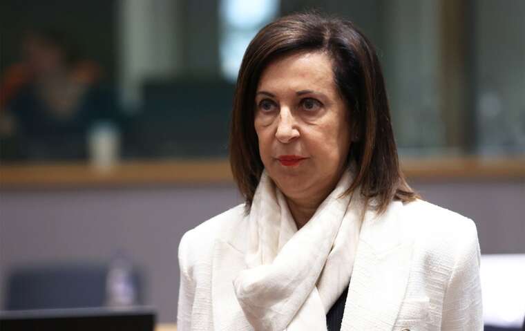 Самолет министра обороны Испании подвергся попытке глушения GPS вблизи Калининграда