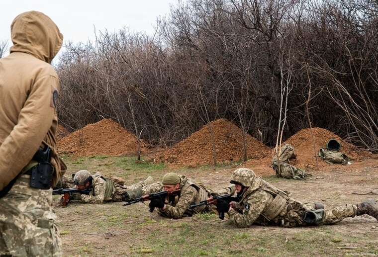 Недостатнє укриття та людський фактор: Костенко про наслідки удару по навчальному центру