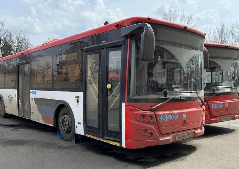 Fuel crisis in occupied Donetsk: invaders have reduced bus routes