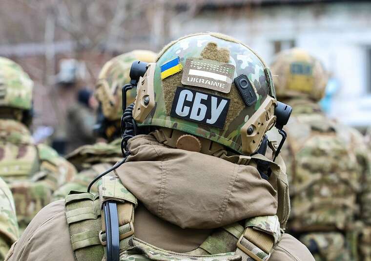 СБУ затримала IT-співробітника, який наводив дрони РФ на енергосистему Києва