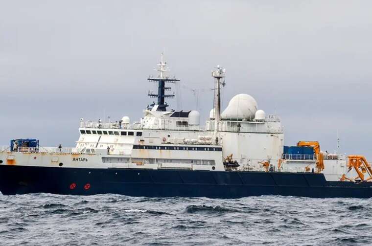 Financial Times: Российское судно «Янтарь» составляет карту подводных коммуникаций Европы