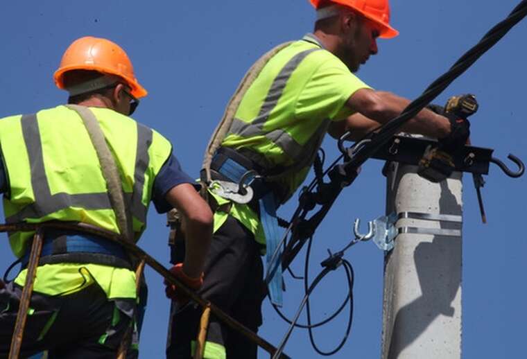 После ракетных ударов по Киеву частично отключено электричество, ДТЭК восстанавливает электроснабжение