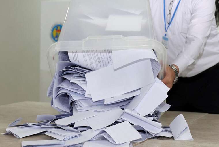 У Молдові закінчилися парламентські вибори: явка склала 52%, триває підрахунок голосів