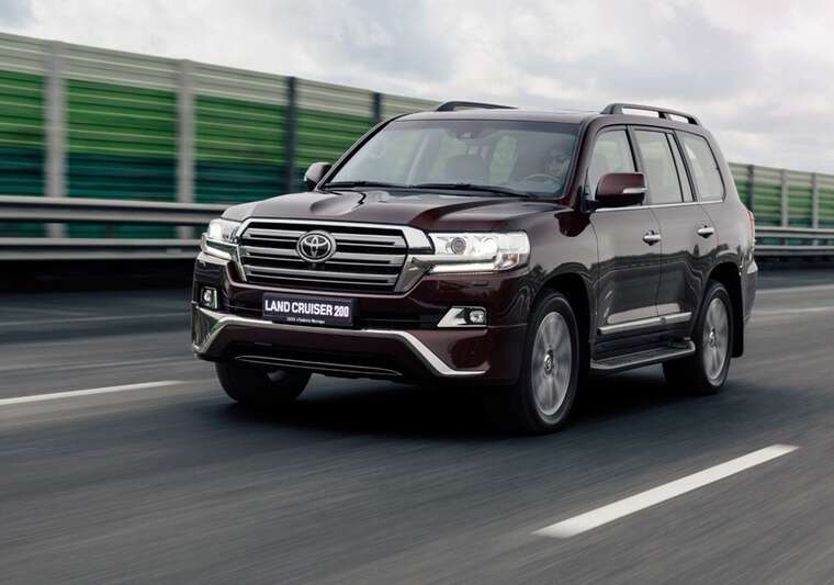   Toyota Land Cruiser   :   