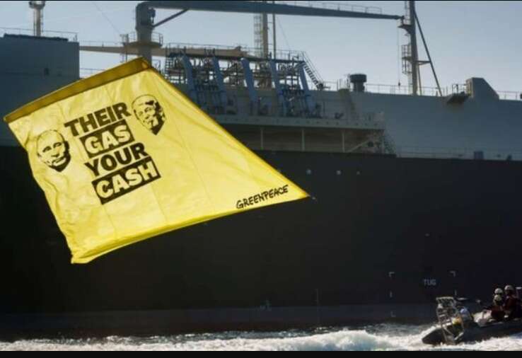 СПГ-парадокс: як Європа "годує" Кремль та підтримує українську армію