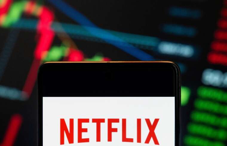 Акції Netflix обвалилися на 15 мільярдів доларів після твіту Маска