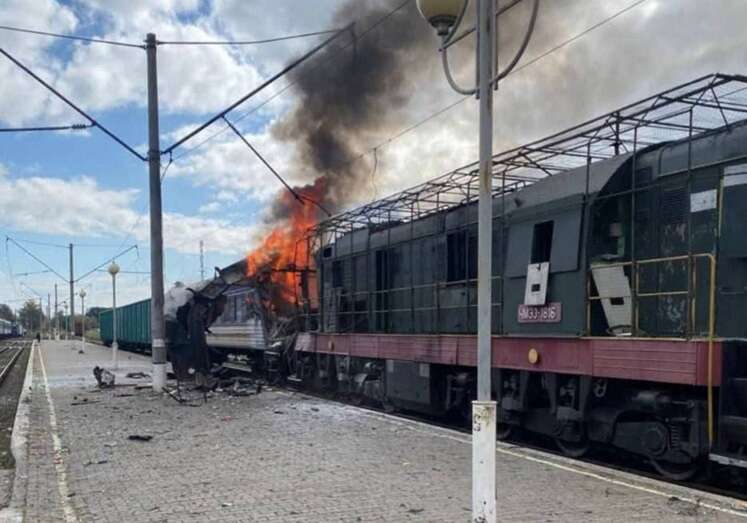 The railway station in Shostka was hit twice: 30 people were injured