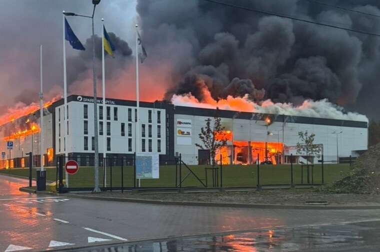 Атака РФ по Львову: появилось видео момента удара