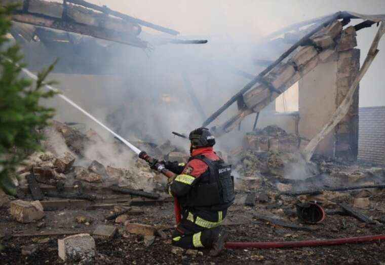 ДСНС показала наслідки нової атаки дронів РФ на Чернігів