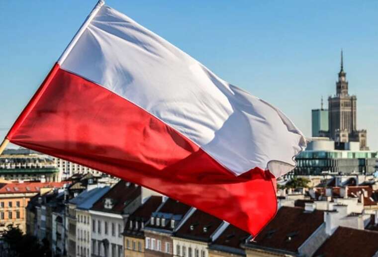 «Возвращайся домой, к*рва»: блогерку в Польше обругали на улице, перепутав с украинкой