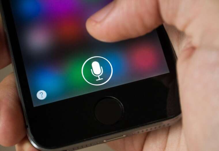 Apple      Siri,  Politico