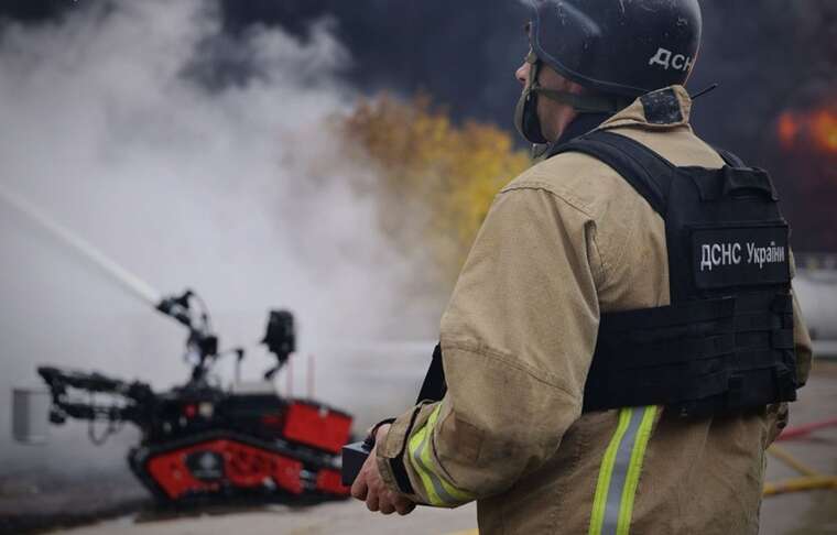 SES showed footage of the aftermath of the strike on the oil depot in Pryluky