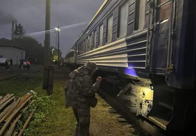 Хвиля "мінувань" продовжується: Через повідомлення про вибухівку зупиняли потяг Київ – Одеса