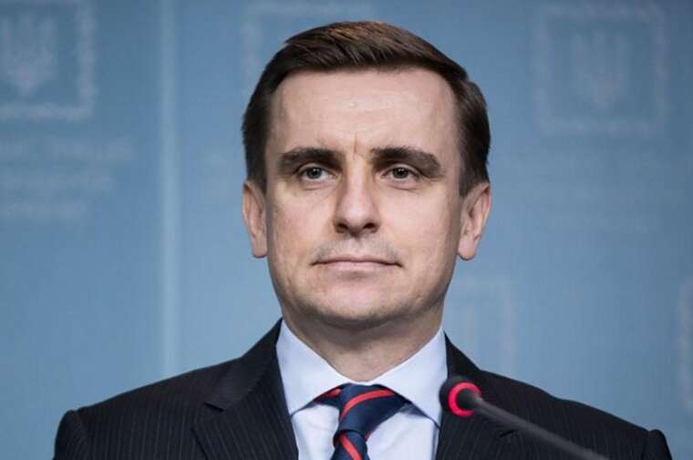 Соратник Порошенка, дипломат Костянтин Єлісєєв, утік з України — ЗМІ