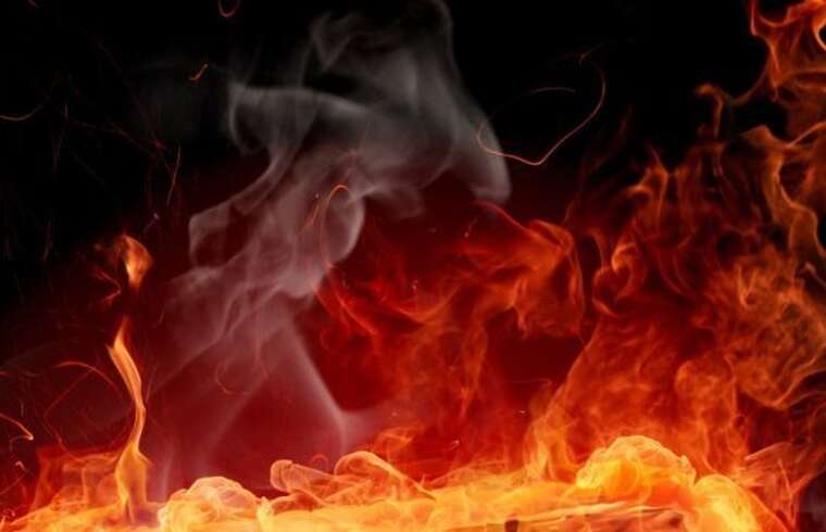 В Китае водитель заживо сгорел в электромобиле Xiaomi